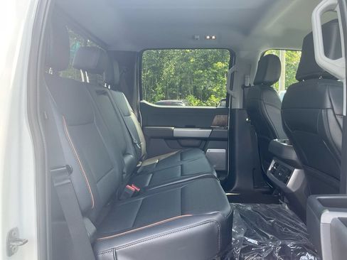 New 2026 Ford F250 Lariat w/ Black Appearance Package AWD/4WD image 13