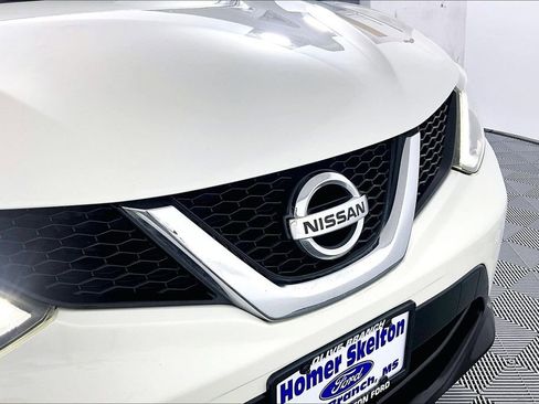 Used 2018 Nissan Rogue Sport SV w/ SV All-Weather Package AWD/4WD image 30