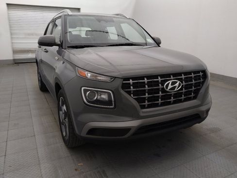 Used 2023 Hyundai Venue SEL w/ Cargo Package FWD image 13