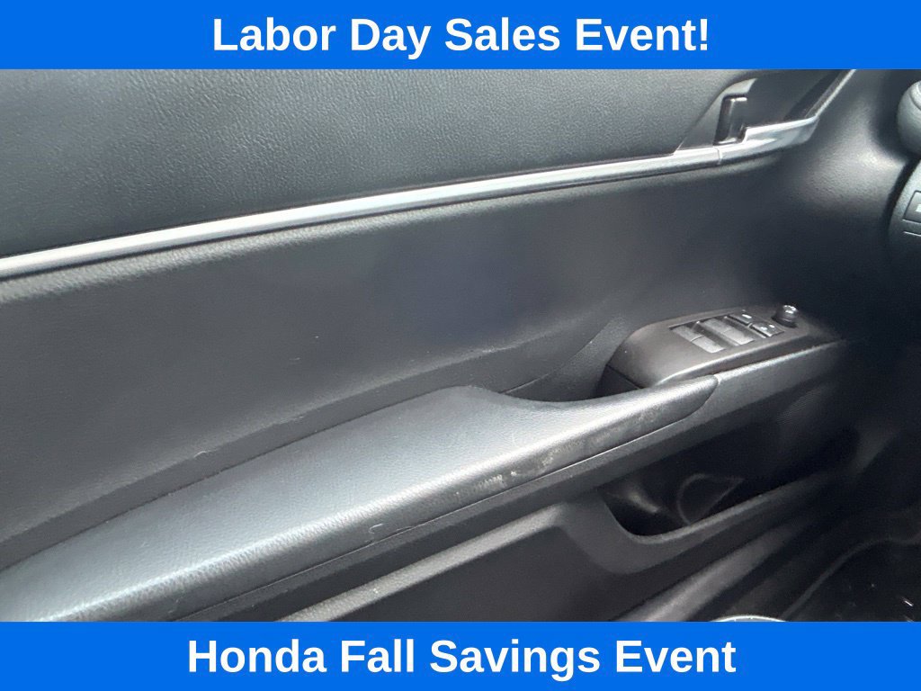 Used 2022 Toyota Camry SE FWD image 14