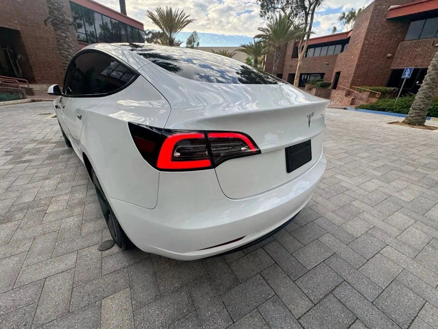 Used 2023 Tesla Model 3 Standard Range RWD image 6