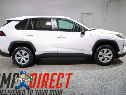 Used 2024 Toyota RAV4 LE image 6