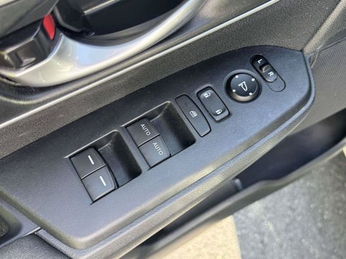 Used 2019 Honda CR-V EX image 17