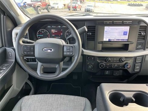 Used 2024 Ford F350 XLT image 15