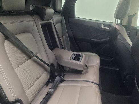 Used 2020 Ford Escape SE FWD image 19
