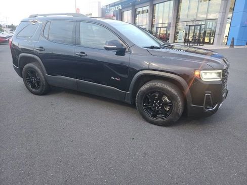 Used 2022 GMC Acadia AT4 w/ Technology Package AWD/4WD image 2
