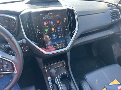 Used 2024 Subaru Ascent Limited w/ Technology Package image 17