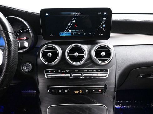 Used 2022 Mercedes-Benz GLC 300 4MATIC Coupe image 26