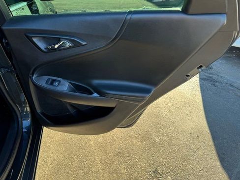 Used 2018 Chevrolet Malibu LT w/ Leather Package image 31