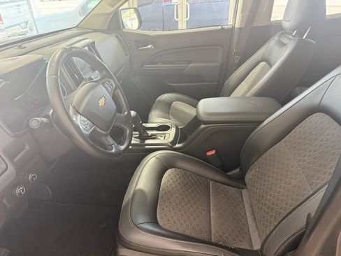 Used 2016 Chevrolet Colorado Z71 AWD/4WD image 12