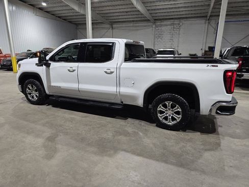 Used 2020 GMC Sierra 1500 SLE w/ SLE Value Package AWD/4WD image 8
