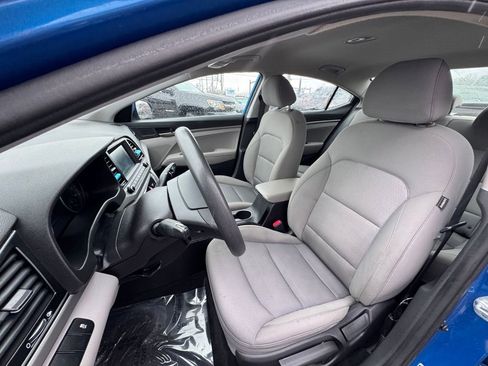 Used 2018 Hyundai Elantra SE w/ SE Connectivity Package 04 FWD image 23
