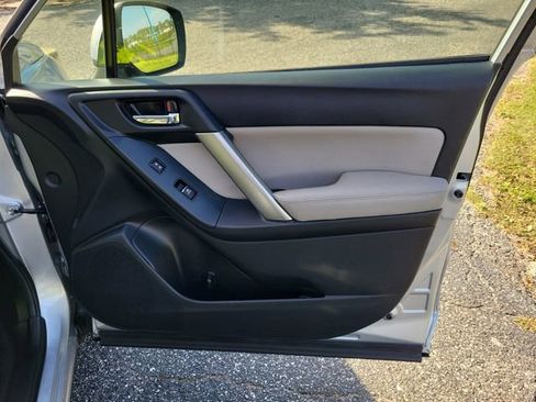 Used 2018 Subaru Forester 2.5i Limited w/ Popular Package #3B AWD/4WD image 36