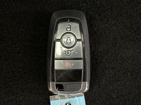 Used 2023 Ford Explorer XLT AWD/4WD image 22