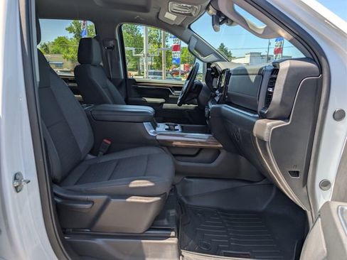 Used 2024 Chevrolet Silverado 3500 LT w/ Convenience Package AWD/4WD image 12