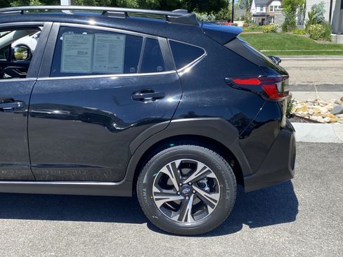 Certified 2024 Subaru Crosstrek 2.0i Premium w/ Crosstrek Mirror Package AWD/4WD image 4