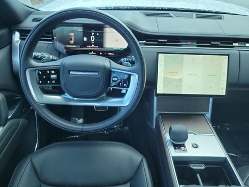 Certified 2025 Land Rover Range Rover Long Wheelbase SE AWD/4WD image 20