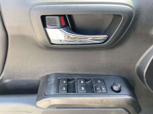 Used 2022 Toyota Tacoma TRD Pro AWD/4WD image 15