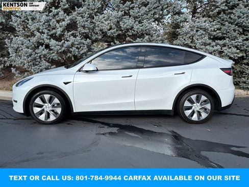 Used 2022 Tesla Model Y Long Range image 4