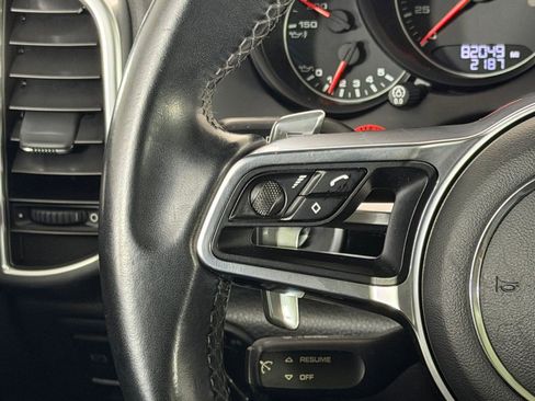 Used 2016 Porsche Cayenne S image 17