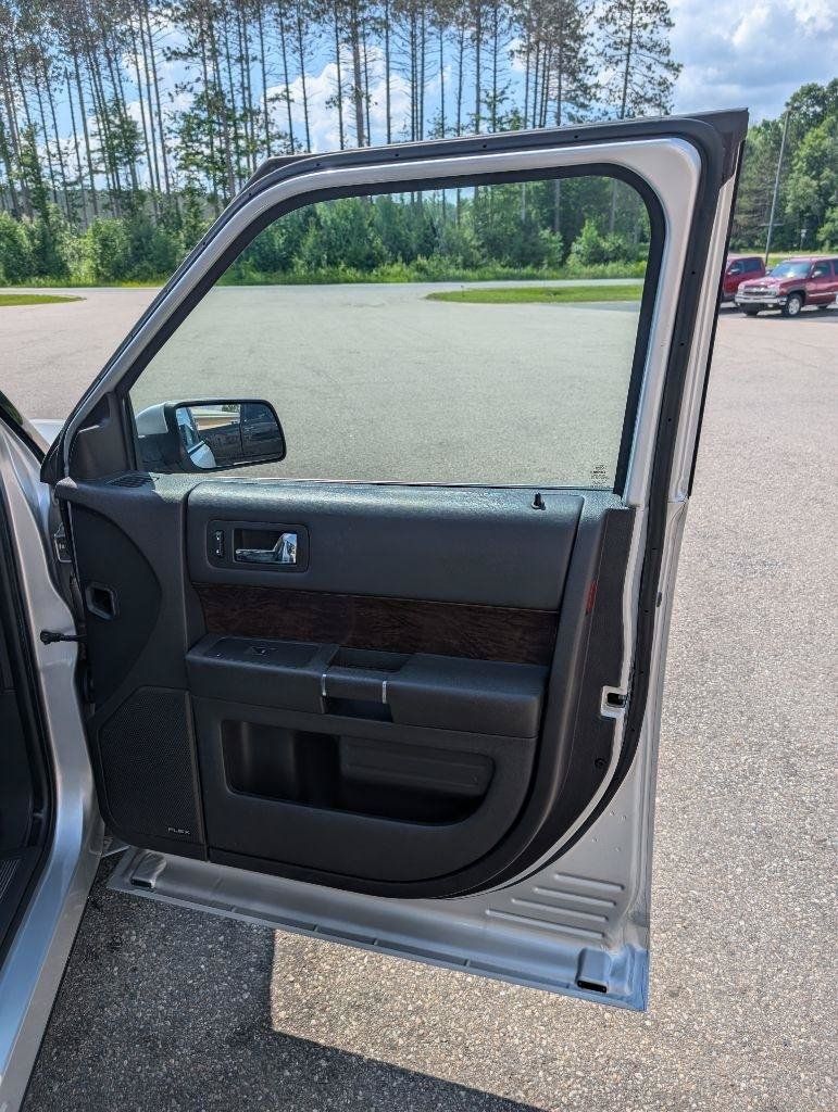Used 2019 Ford Flex Limited AWD/4WD image 19
