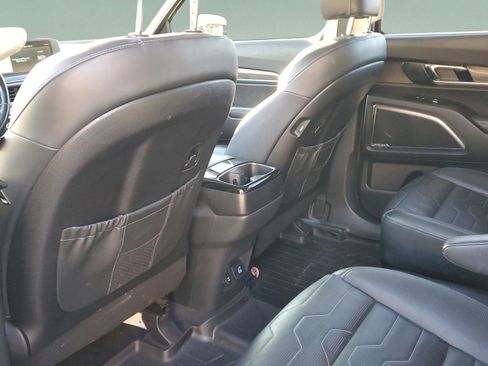 Used 2021 Kia Telluride SX w/ SX Prestige Package image 7