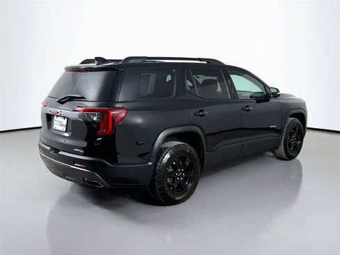 Used 2023 GMC Acadia AT4 w/ Preferred Package AWD/4WD image 9