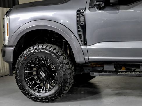 Used 2024 Ford F250 XLT w/ Black Appearance Package AWD/4WD image 13