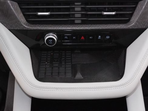 Used 2025 Ford Explorer Platinum w/ Ultimate Package RWD image 16