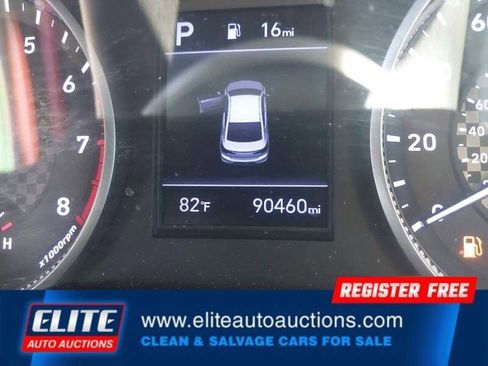 Used 2020 Hyundai Elantra SEL image 32