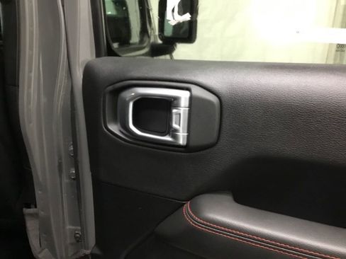 Used 2021 Jeep Wrangler Unlimited Rubicon AWD/4WD image 16