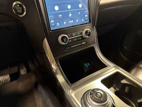 Used 2024 Ford Edge Titanium image 78