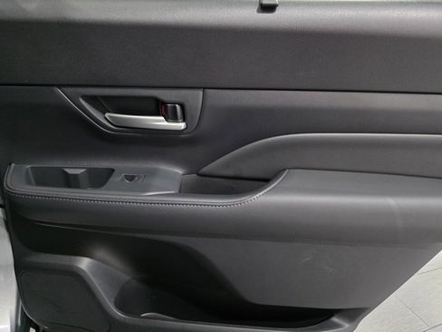 Used 2026 Toyota Grand Highlander XLE image 12