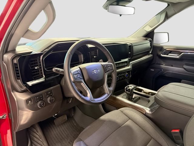 Used 2025 Chevrolet Silverado 1500 LT Trail Boss w/ Convenience Package II AWD/4WD image 8