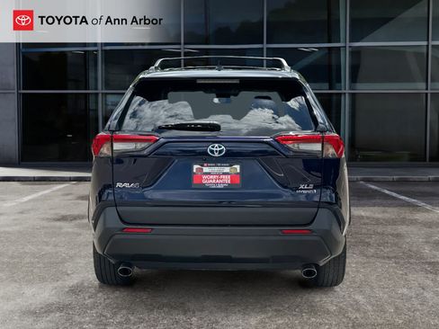 Used 2024 Toyota RAV4 XLE w/ Weather Package AWD/4WD image 10