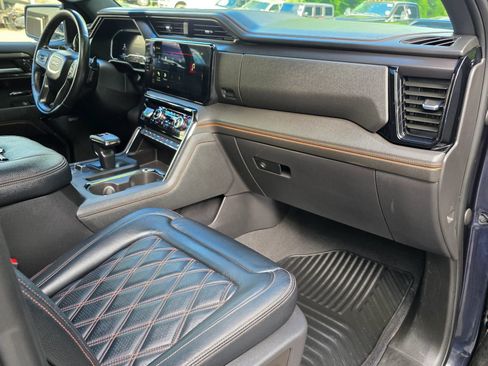 Used 2023 GMC Sierra 1500 AT4 w/ AT4 Premium Package AWD/4WD image 36