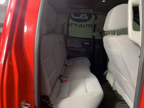 Used 2018 Chevrolet Silverado 1500 Custom w/ Custom Value Package image 37