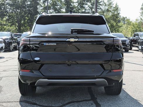 Certified 2024 Chevrolet Equinox EV LT FWD image 4