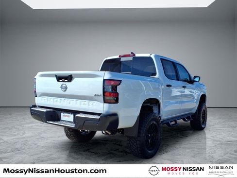 New 2026 Nissan Frontier S image 6