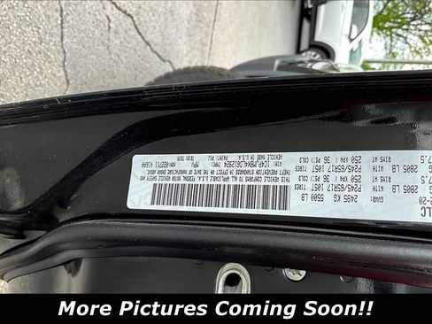 Used 2020 Jeep Cherokee Trailhawk w/ Cold Weather Group AWD/4WD image 5