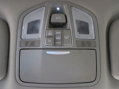 Used 2018 Hyundai Santa Fe Limited FWD image 14