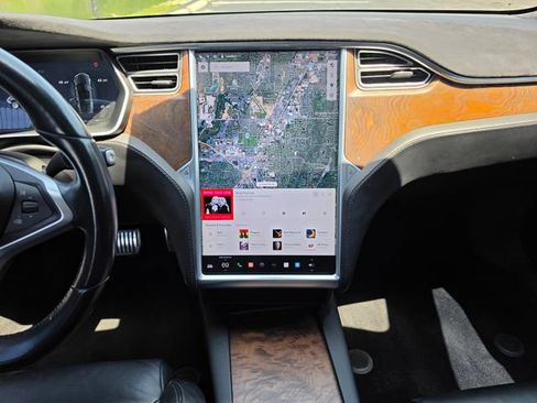 Used 2017 Tesla Model S 75 RWD image 29