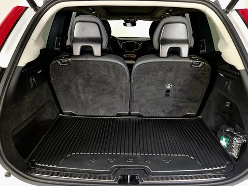 Used 2024 Volvo XC90 T8 Plus w/ Protection Package Premier image 17