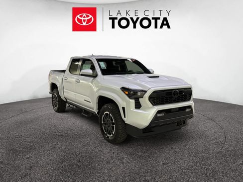 New 2026 Toyota Tacoma TRD Sport RWD image 9