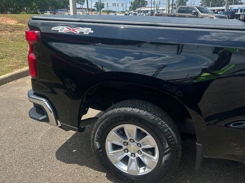 Used 2019 Chevrolet Silverado 1500 LT w/ All-Star Edition AWD/4WD image 4