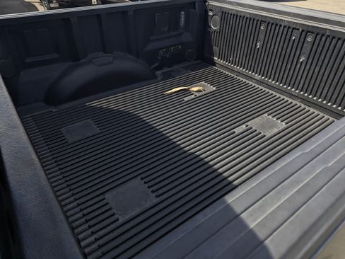 Used 2019 Ford F150 XLT w/ Equipment Group 302A Luxury AWD/4WD image 8