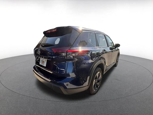Used 2025 Nissan Rogue SV FWD image 17