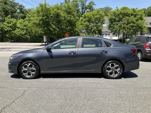 Used 2019 Kia Forte LXS FWD image 7
