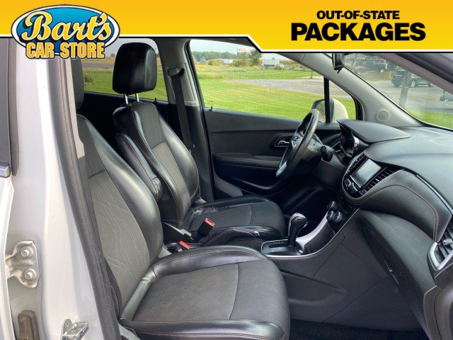 Used 2017 Chevrolet Trax LT w/ LT Convenience Package AWD/4WD image 15