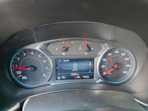 Used 2024 Chevrolet Equinox LT FWD image 25